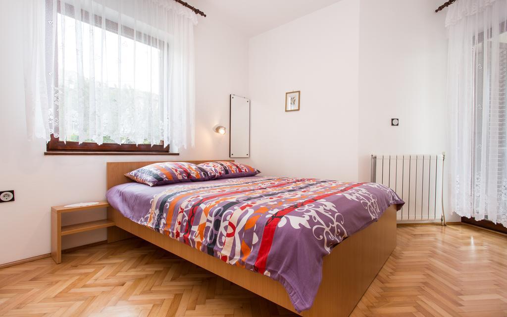 Apartments Lucija Baska  Exterior photo