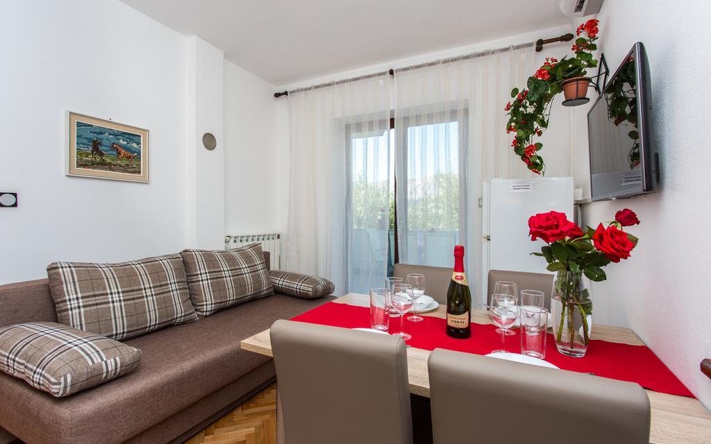 Apartments Lucija Baska  Exterior photo